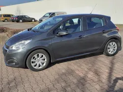 Grau Gebraucht 2016 Peugeot 208 Kleinwagen | 6.500 € (Guter Preis)