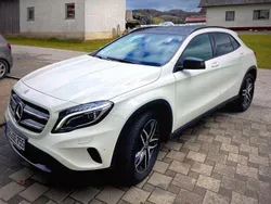 Weiß Gebraucht 2015 Mercedes GLA200 Night SUV | 15.500 € (Guter Preis)