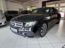 Schwarz Gebraucht 2018 Mercedes E220 AMG line Limousine | 31.990 € (Teuer)