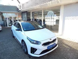 Weiß Gebraucht 2020 Kia ProCeed GT GT-Line Kleinwagen | 22.990 € (Fairer Preis)