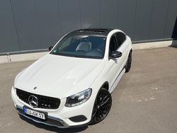 Weiß Gebraucht 2017 Mercedes GLC250 AMG line Limousine | 29.100 € (Fairer Preis)
