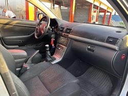 Grau Gebraucht 2008 Toyota Avensis Kombi | 2.750 € (Fairer Preis)