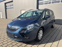 Blau Gebraucht 2015 Opel Zafira Tourer Edition Van / Kleinbus | 5.989 € (Fairer Preis)