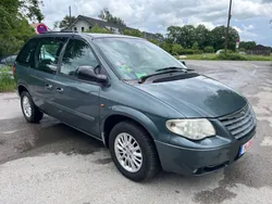 Grau Gebraucht 2007 Chrysler Voyager Clasic Van / Kleinbus | 999 € (Superpreis)
