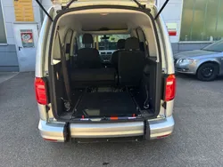 Silber Gebraucht 2016 VW Caddy Comfortline Van / Kleinbus | 28.700 €