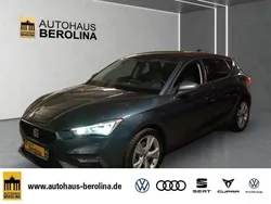 Grau Gebraucht 2024 Seat Leon FR Limousine | 23.333 € (Fairer Preis)