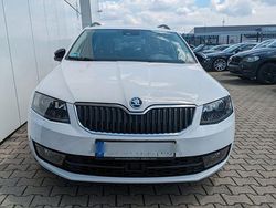 Weiß Gebraucht 2016 Skoda Octavia Kombi | 14.300 € (Fairer Preis)