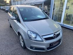 Grau Gebraucht 2007 Opel Zafira Catch Me Van / Kleinbus | 1.750 € (Superpreis)
