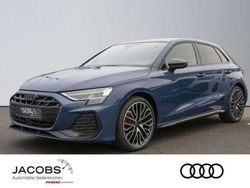 Blau Gebraucht 2024 Audi A3 Sportback S-Line Limousine | 48.960 €