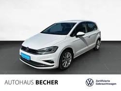 Weiss Gebraucht 2019 VW Golf Sportsvan Highline Van / Kleinbus | 18.930 € (Fairer Preis)