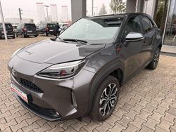 Grau Gebraucht 2021 Toyota Yaris Cross SUV | 22.222 € (Fairer Preis)