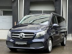Cavansitblau Gebraucht 2019 Mercedes V220 Edition Van / Kleinbus | 32.900 € (Guter Preis)