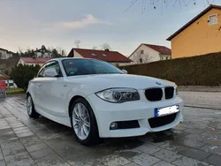 Weiß Gebraucht 2012 BMW 118 Sport Line Kleinwagen | 10.500 € (Etwas zu teuer)