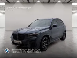 Grau Gebraucht 2022 BMW X5 M Sport SUV | 66.980 € (Fairer Preis)