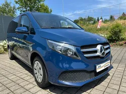 Blau Gebraucht 2022 Mercedes V220 Van / Kleinbus | 39.900 € (Superpreis)