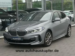 Grau Gebraucht 2023 BMW 120 Performance Kleinwagen | 29.900 € (Fairer Preis)