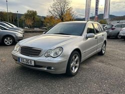 Silber Gebraucht 2003 Mercedes C220 Limousine | 3.700 € (Fairer Preis)