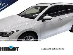 Purewhite Gebraucht 2024 VW Golf VIII Life Kombi | 24.498 € (Guter Preis)