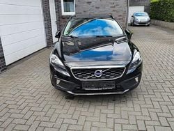 Schwarz Gebraucht 2014 Volvo V40 CC Summum Kombi | 12.000 € (Fairer Preis)