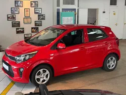 Rot Gebraucht 2017 Kia Picanto Kleinwagen | 7.900 € (Guter Preis)