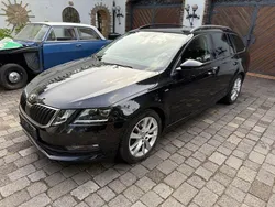 Schwarz Gebraucht 2017 Skoda Octavia Drive Kombi | 12.450 € (Guter Preis)