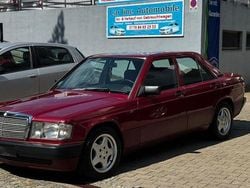 Rot Gebraucht 1990 Mercedes 190 Limousine | 9.900 €