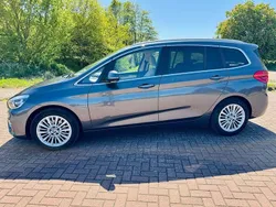 Grau Gebraucht 2016 BMW 218 Gran Tourer Luxury Line Van / Kleinbus | 10.900 € (Guter Preis)