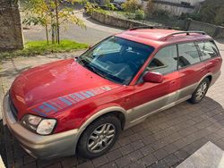 Rot Gebraucht 2001 Subaru Outback Kombi | 2.500 €