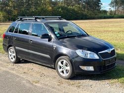 Schwarz Gebraucht 2011 Skoda Fabia Family Kleinwagen | 5.250 € (Fairer Preis)