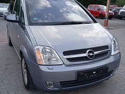 Silber Gebraucht 2004 Opel Meriva Cosmo Van / Kleinbus | 1.990 € (Guter Preis)