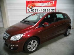 Rot Gebraucht 2008 Mercedes B200 Van / Kleinbus | 7.998 € (Teuer)