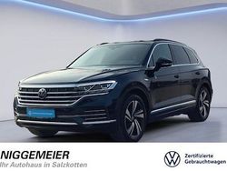 Meloebluekristalleffekt metall (metallic) Gebraucht 2023 VW Touareg Elegance SUV | 54.950 € (Superpreis)