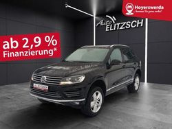 Deep black perleffekt Gebraucht 2017 VW Touareg Terrain Tech SUV | 32.737 € (Etwas zu teuer)