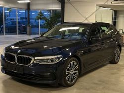 Blau Gebraucht 2018 BMW 530 Sport Line Kombi | 18.900 €