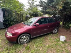 Rot Gebraucht 2001 Audi A3 Kleinwagen | 1.000 € (Guter Preis)
