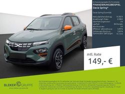 Grün "flechtengrau" Gebraucht 2023 Dacia Spring Essentiel Kleinwagen | 12.740 € (Guter Preis)