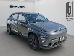 Grau metallic Neu 2025 Hyundai Kona Trend SUV | 42.990 € (Etwas zu teuer)