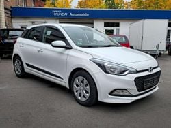Weiß Gebraucht 2017 Hyundai i20 Trend Limousine | 9.890 € (Guter Preis)