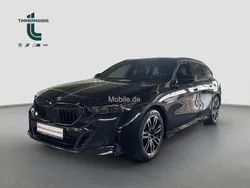 Schwarz Gebraucht 2025 BMW 520 M Sport Kombi | 51.960 € (Superpreis)