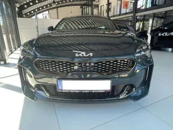 Grün Gebraucht 2023 Kia Stinger Limousine | 55.250 €