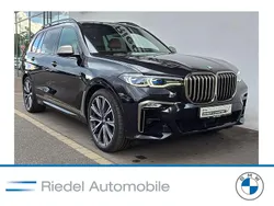 Black sapphire metallic Gebraucht 2020 BMW X7 Sport Line SUV | 67.890 € (Etwas zu teuer)