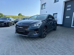 Grau Gebraucht 2021 Kia XCeed Vision SUV | 18.900 € (Fairer Preis)