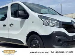 Weiß Gebraucht 2017 Renault Trafic Authentique Van | 12.499 € (Fairer Preis)