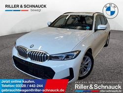 Alpinweiss iii Gebraucht 2025 BMW 320 M Sport Kombi | 38.450 € (Fairer Preis)