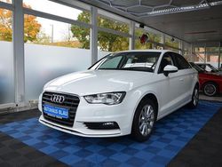 Weiß Gebraucht 2017 Audi A3 Attraction Limousine | 14.490 € (Fairer Preis)