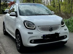 Weiß Gebraucht 2015 Smart ForFour Kleinwagen | 6.500 € (Fairer Preis)