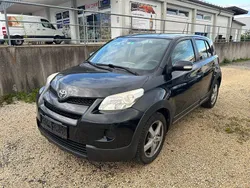 Schwarz Gebraucht 2010 Toyota Urban Cruiser Basis SUV | 5.999 € (Fairer Preis)