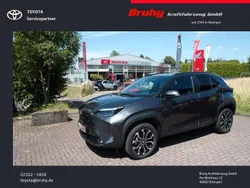 Grau Neu 2025 Toyota Yaris Cross SUV | 29.950 € (Fairer Preis)