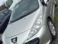 Andere farben Gebraucht 2009 Peugeot 207 Kleinwagen | 3.200 € (Fairer Preis)