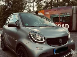Grau Gebraucht 2018 Smart ForTwo Coupé Prime Coupé | 17.000 €